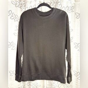 GAP Men's Charcoal Grey Crewneck Sweatshirt / Casual Sweater - Small - PTP 23”